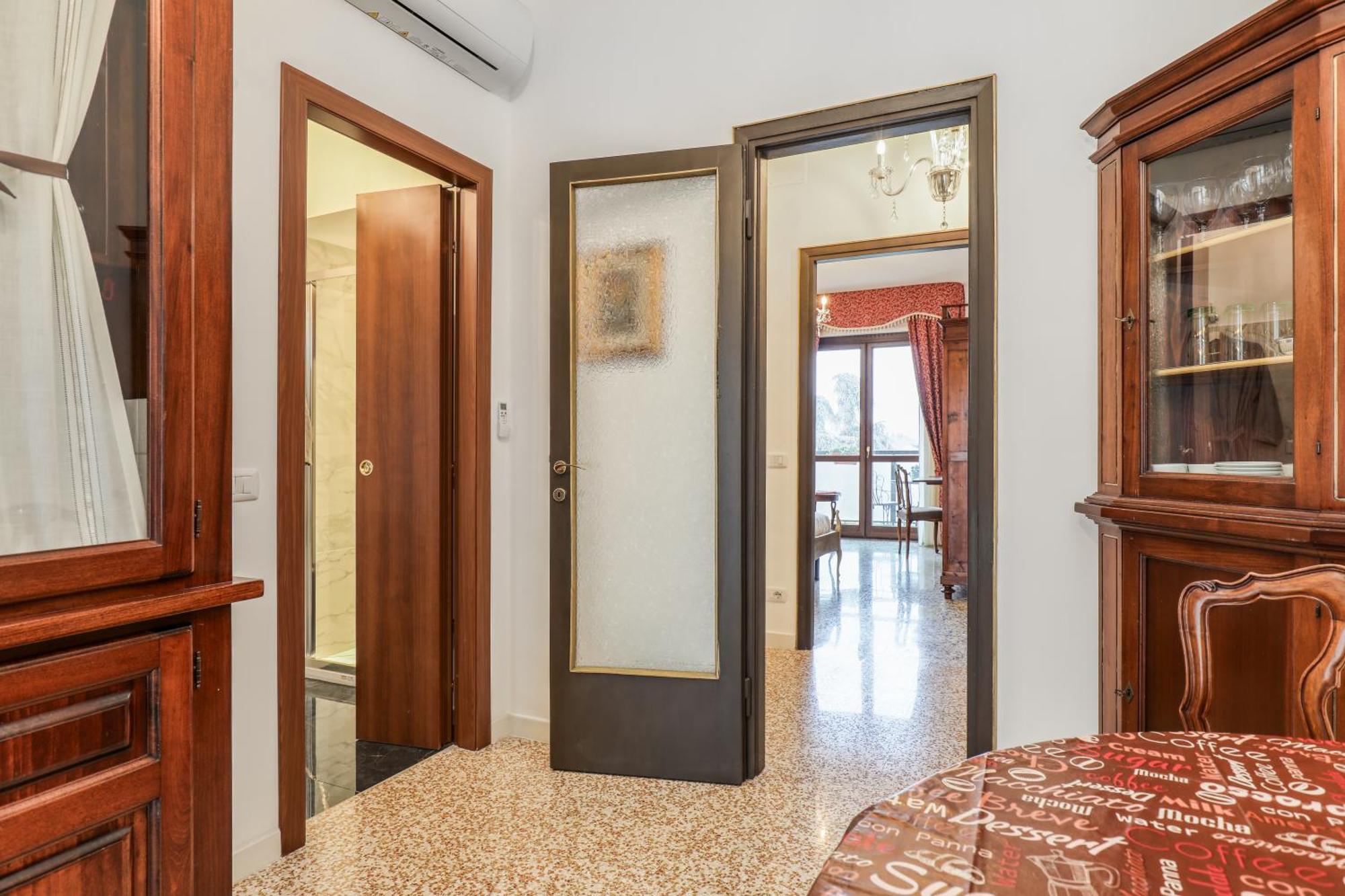 Suite Angolo Alla Stazione - Appartamento Con Terrazzo Panoramico Pavia Bagian luar foto