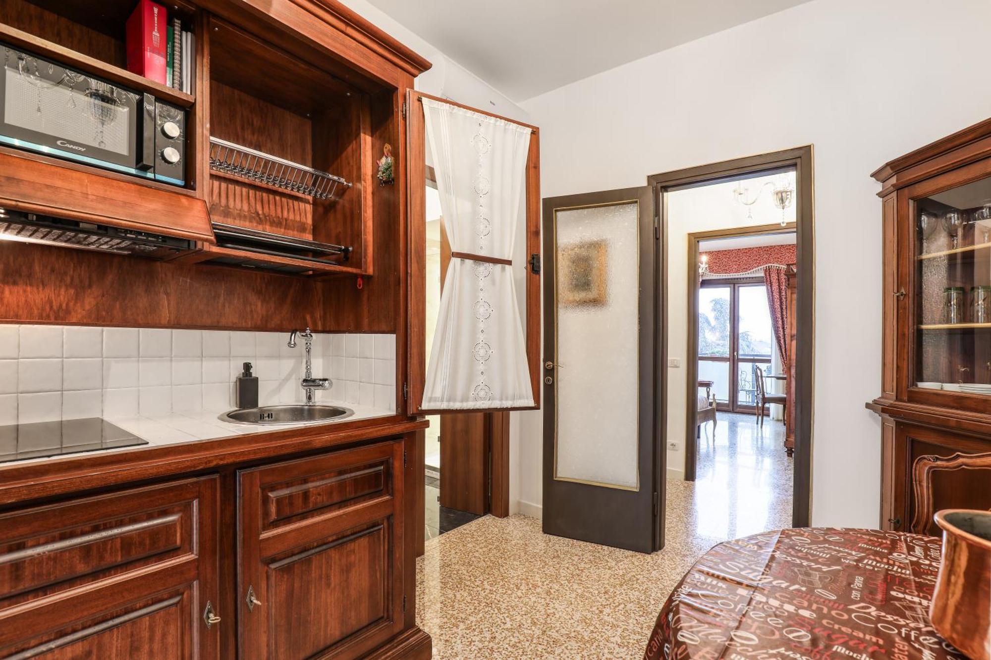 Suite Angolo Alla Stazione - Appartamento Con Terrazzo Panoramico Pavia Bagian luar foto